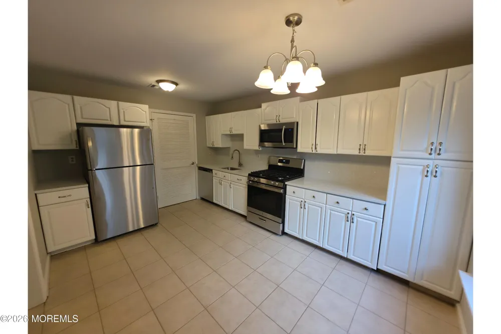 283 Plum Drive Marlboro, NJ 07746