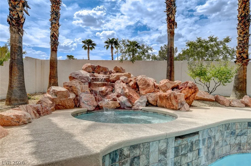 3095 Regal Cove Street Las Vegas, NV 89117