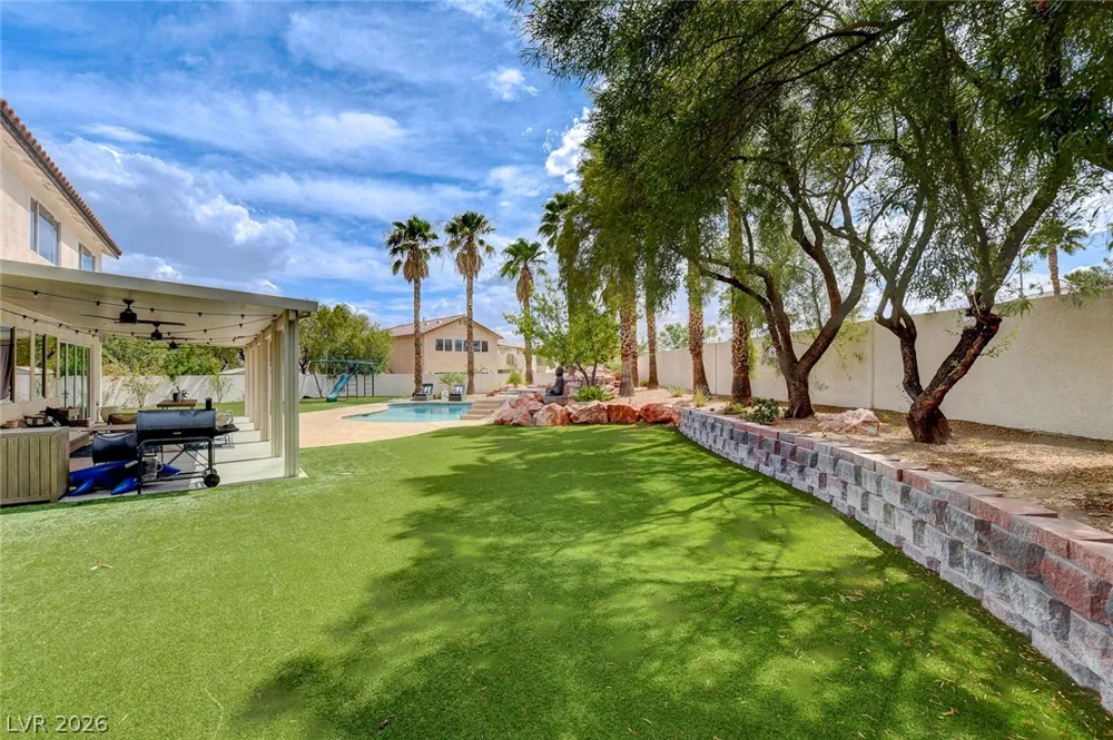 3095 Regal Cove Street Las Vegas, NV 89117