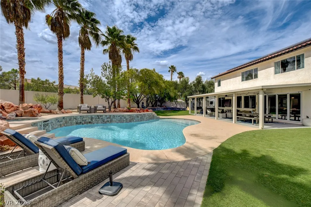 3095 Regal Cove Street Las Vegas, NV 89117