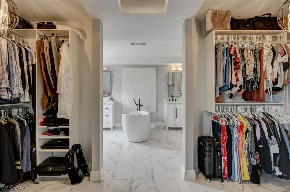3095 Regal Cove Street Las Vegas, NV 89117