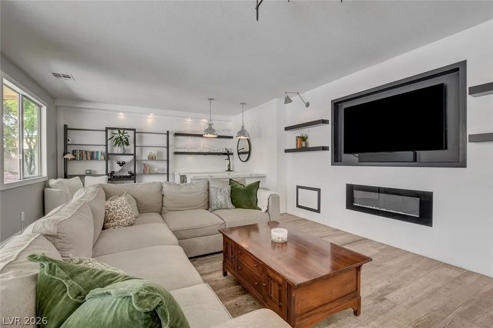 3095 Regal Cove Street Las Vegas, NV 89117