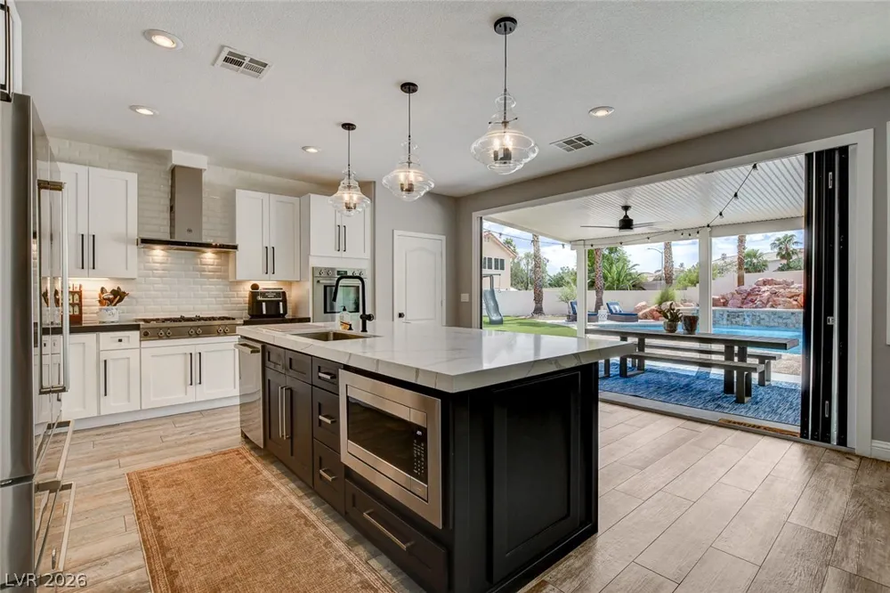 3095 Regal Cove Street Las Vegas, NV 89117