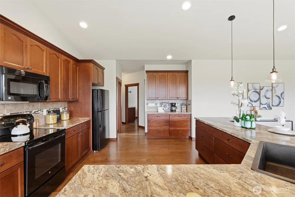 7406 100th Street NE Marysville, WA 98270