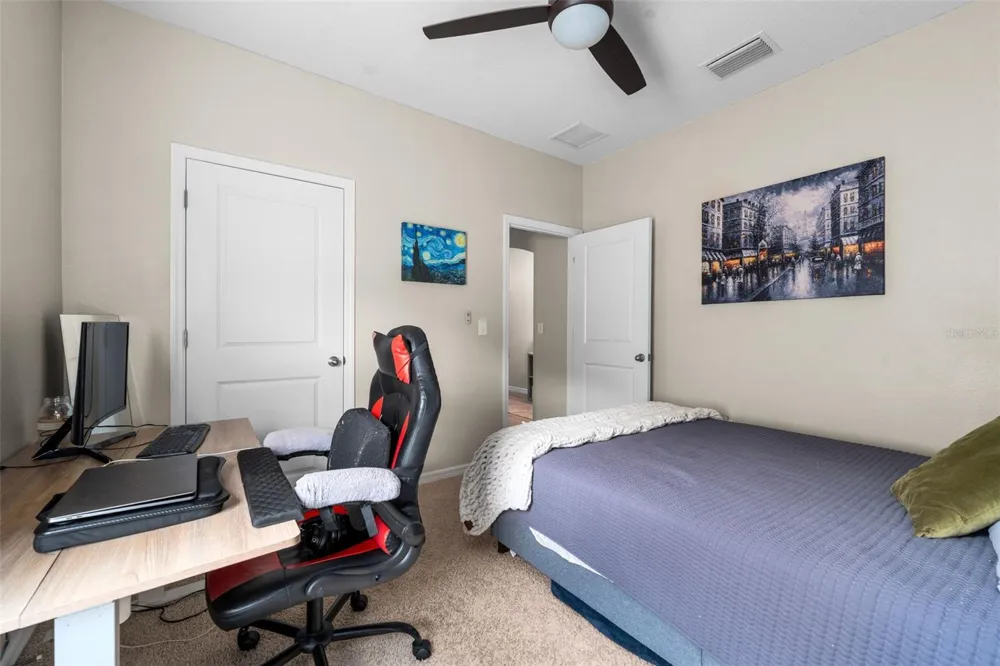 6043 SW 83RD TERRACE Gainesville, FL 32608