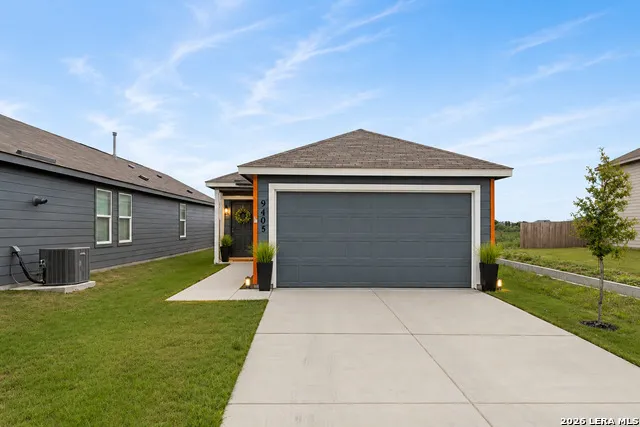 9405 Nelson Way Seguin, TX 78155
