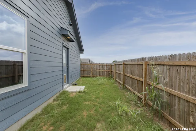 9405 Nelson Way Seguin, TX 78155