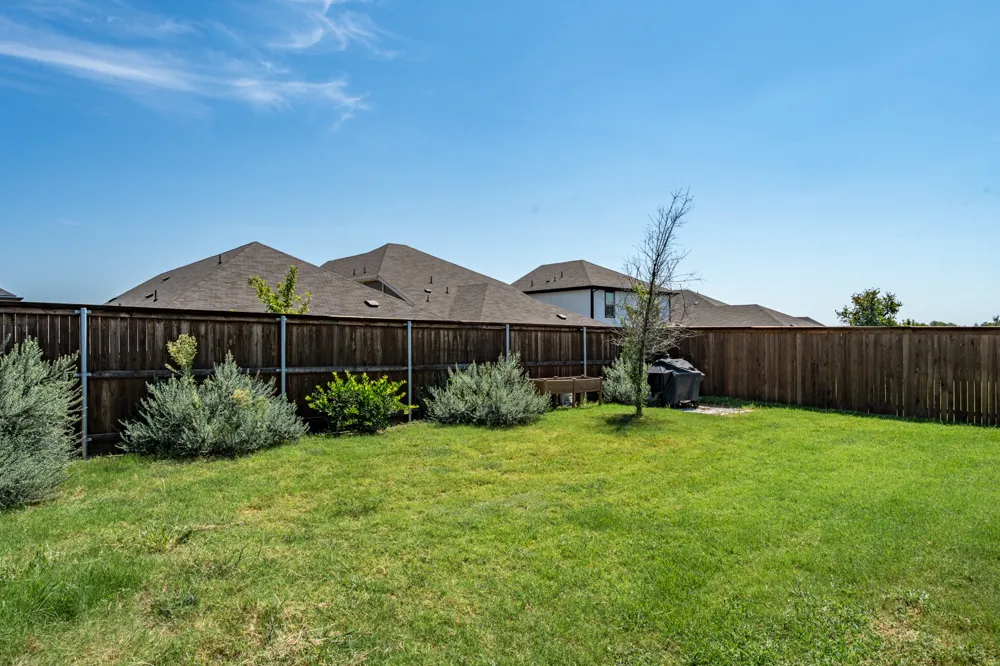 3621 Ray Roberts Drive Farmersville, TX 75442