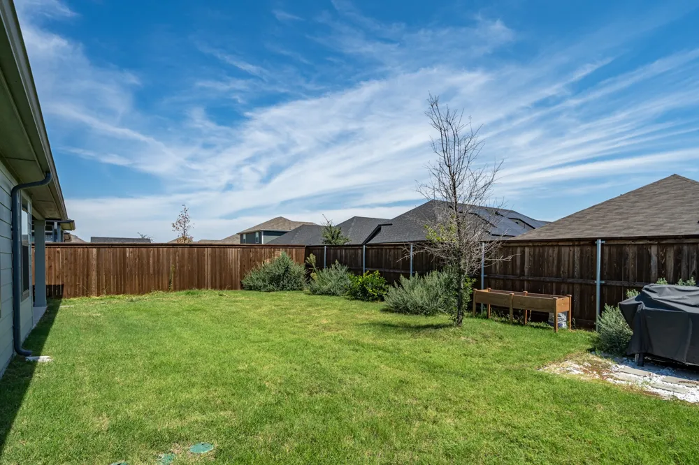 3621 Ray Roberts Drive Farmersville, TX 75442