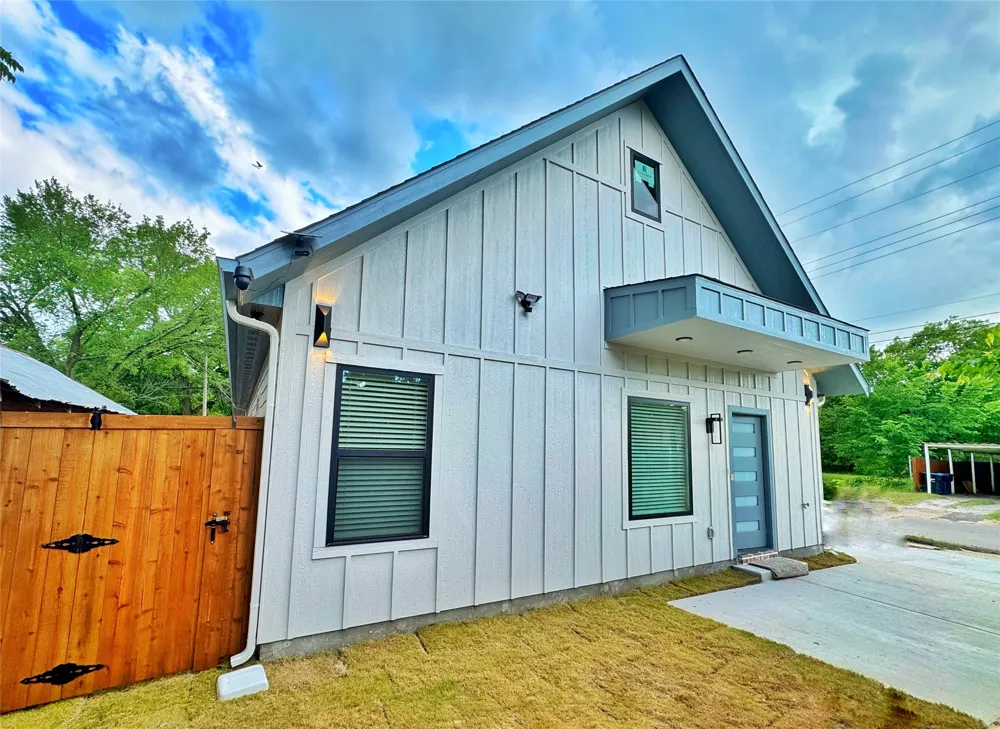2916 Hemphill Street #B Greenville, TX 75401