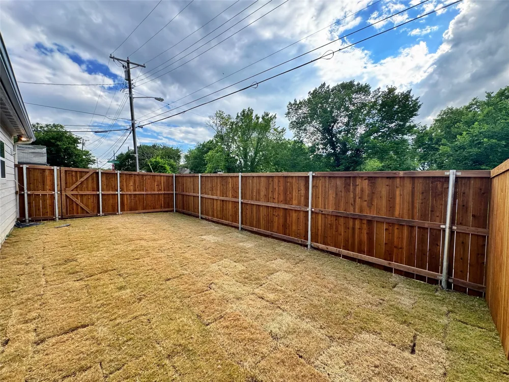 2916 Hemphill Street #B Greenville, TX 75401