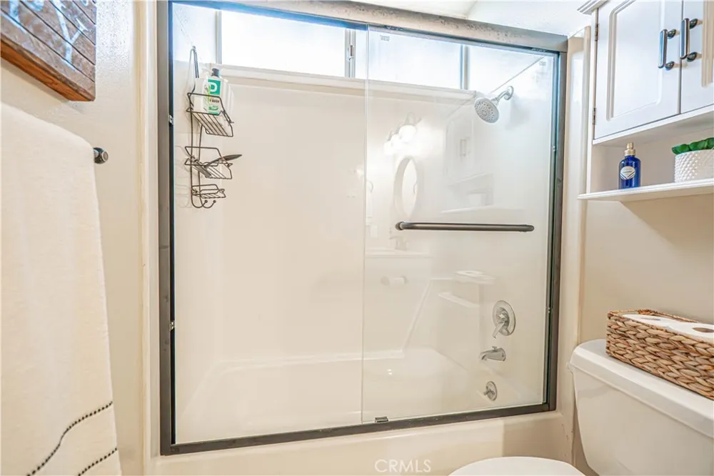 23429 Via Elisandra Valencia, CA 91355