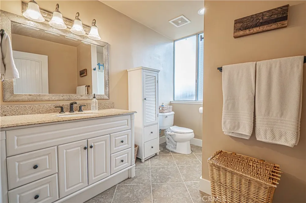 23429 Via Elisandra Valencia, CA 91355