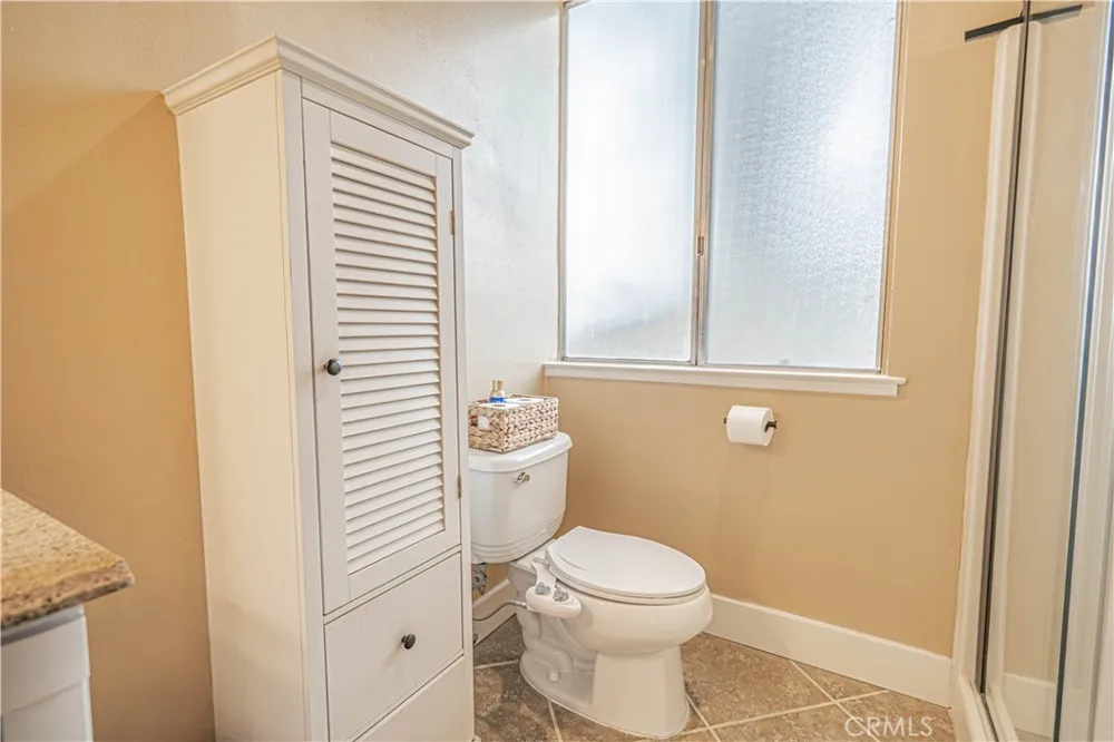 23429 Via Elisandra Valencia, CA 91355