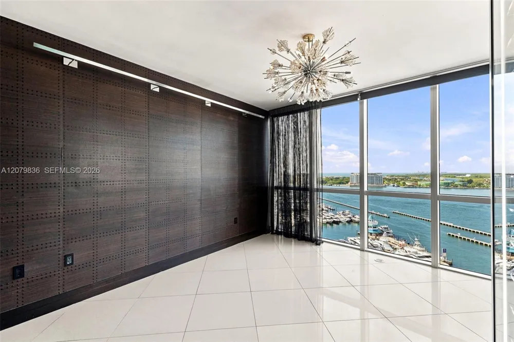 400 Alton Rd #1804 Miami Beach, FL 33139