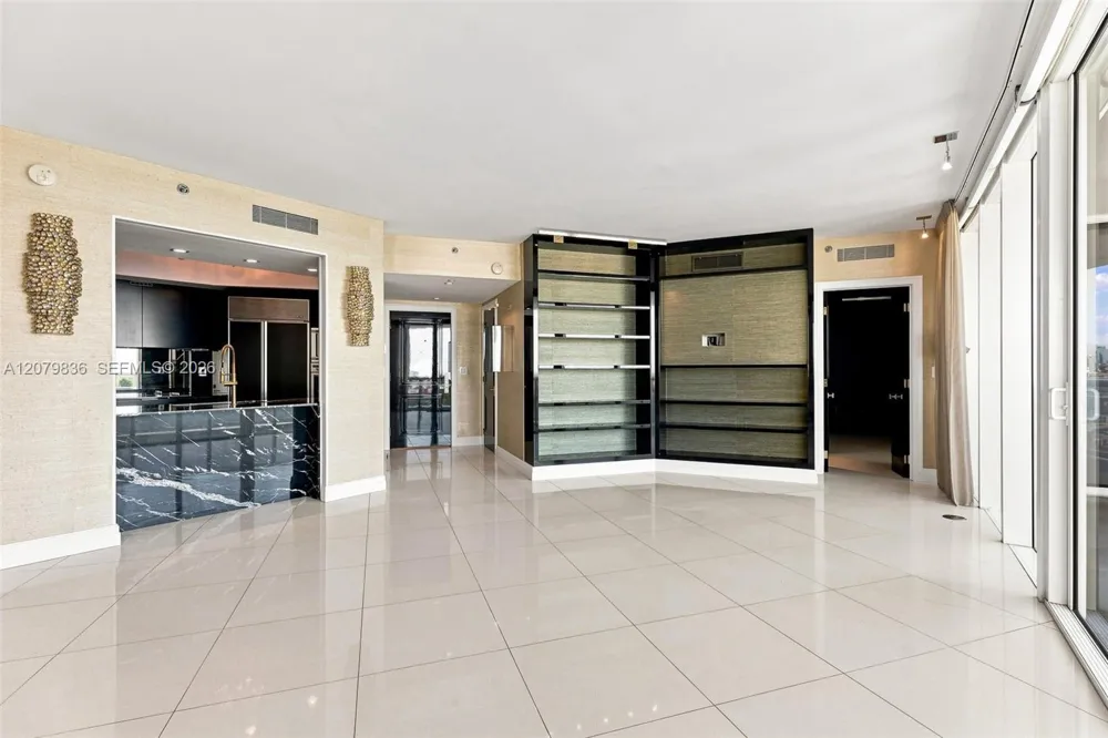 400 Alton Rd #1804 Miami Beach, FL 33139