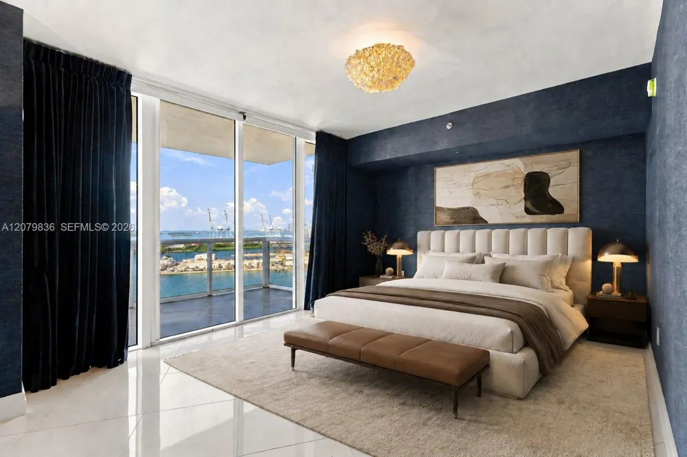 400 Alton Rd #1804 Miami Beach, FL 33139