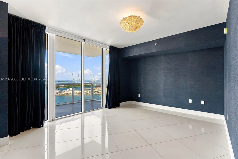 400 Alton Rd #1804 Miami Beach, FL 33139