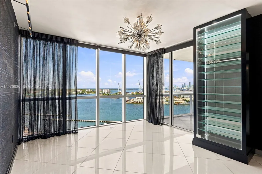400 Alton Rd #1804 Miami Beach, FL 33139