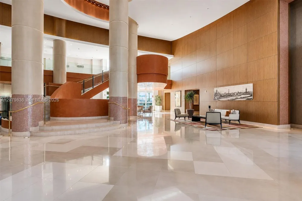 400 Alton Rd #1804 Miami Beach, FL 33139