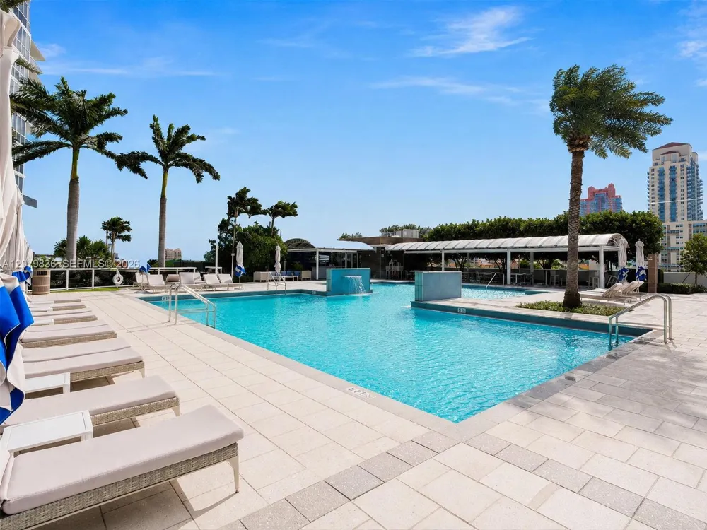 400 Alton Rd #1804 Miami Beach, FL 33139