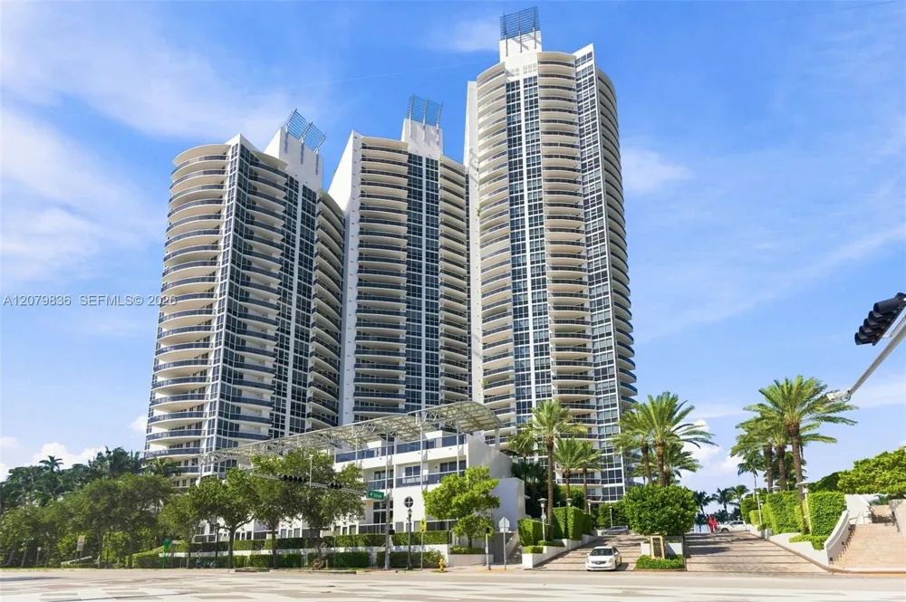 400 Alton Rd #1804 Miami Beach, FL 33139