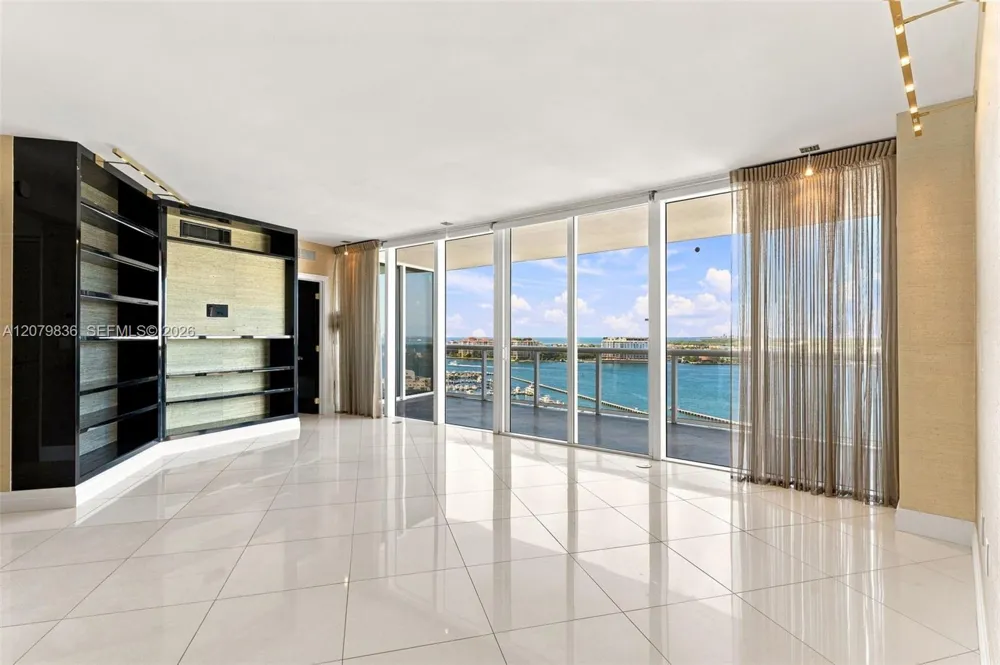 400 Alton Rd #1804 Miami Beach, FL 33139