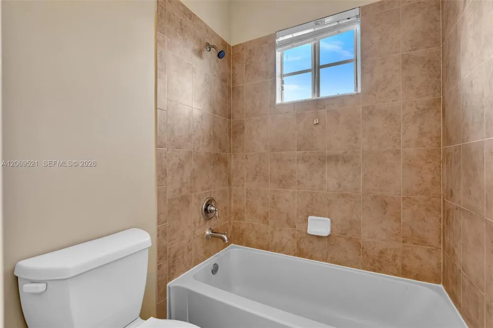 3530 NW 29th Ct Lauderdale Lakes, FL 33311
