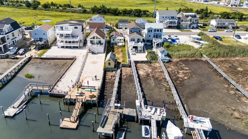 470 Old Avalon Boulevard Avalon Manor, NJ 08202