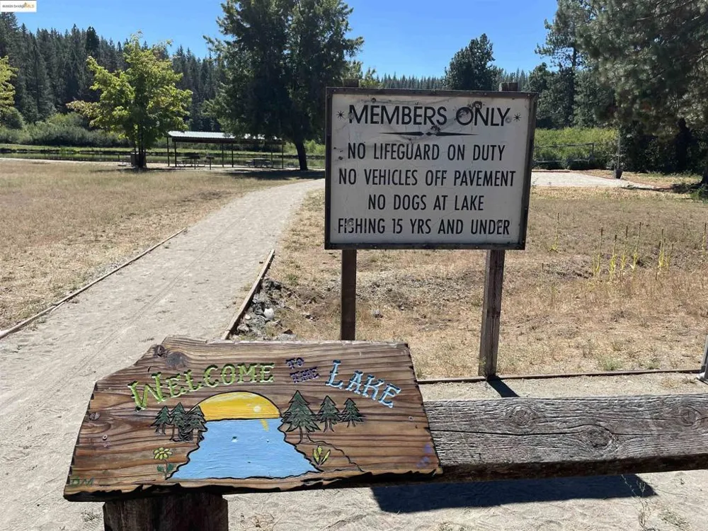 25476 Rebekah Rd Long Barn, CA 95335