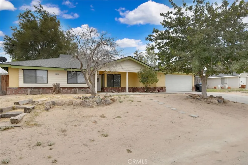 10130 Evelyn California City, CA 93505