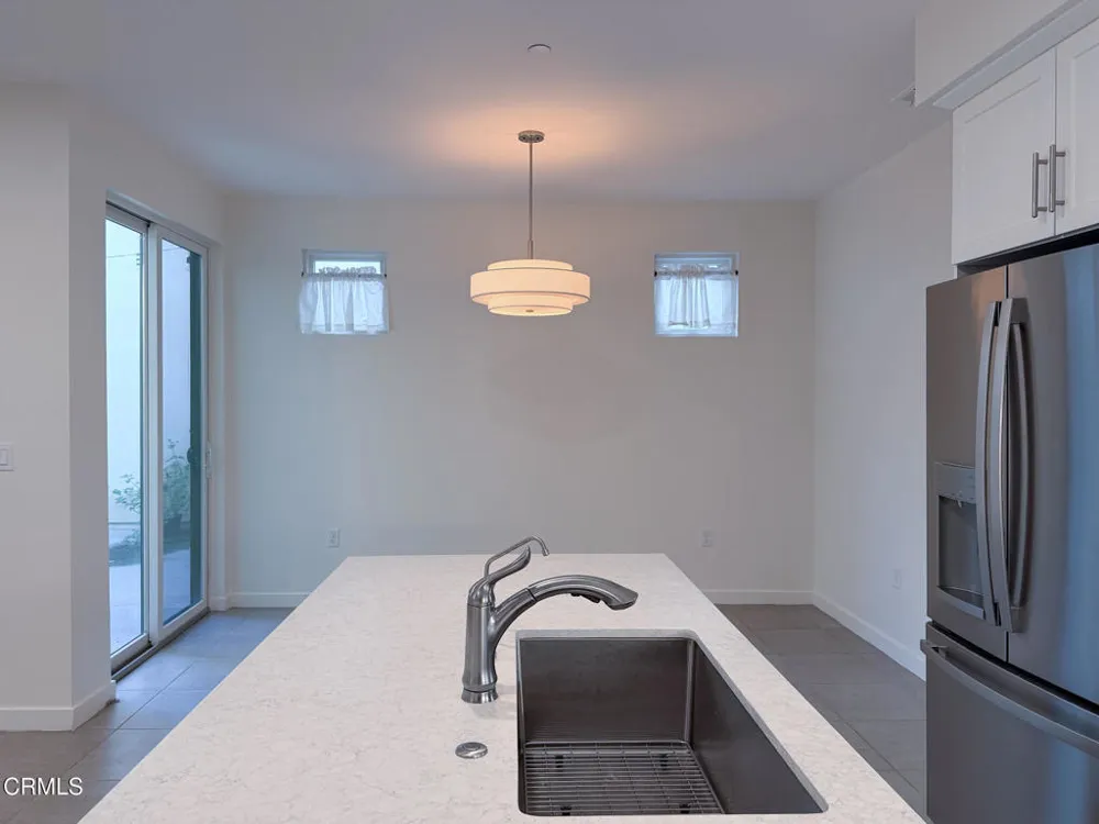 1568 E Thompson Boulevard Ventura, CA 93001