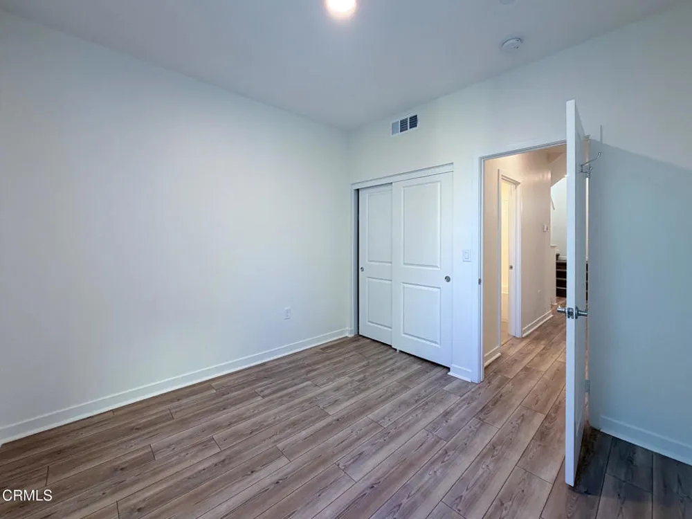 1568 E Thompson Boulevard Ventura, CA 93001