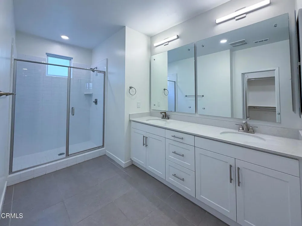 1568 E Thompson Boulevard Ventura, CA 93001