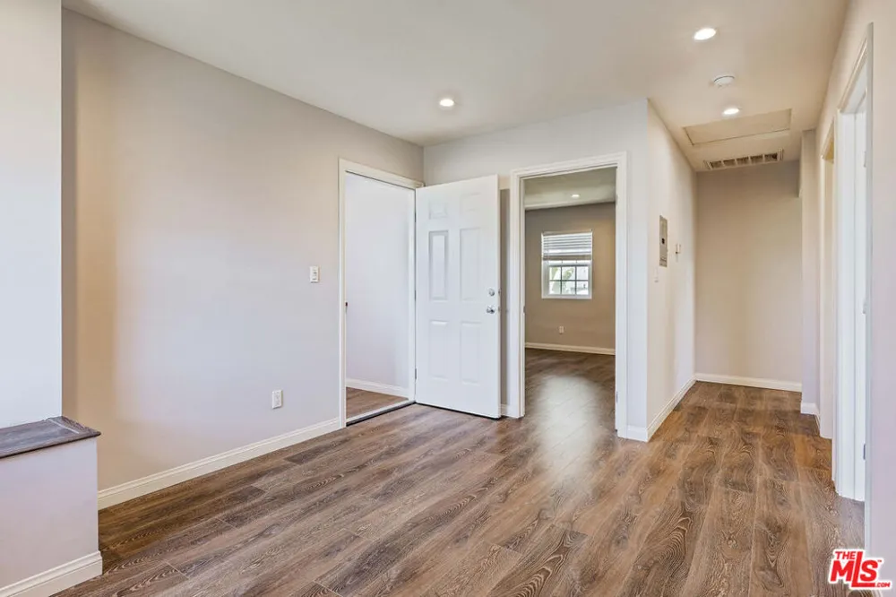1112 Ocean Park Boulevard #D Santa Monica, CA 90405