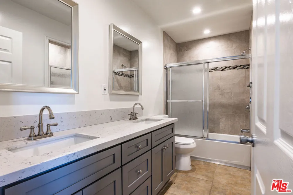 1112 Ocean Park Boulevard #D Santa Monica, CA 90405
