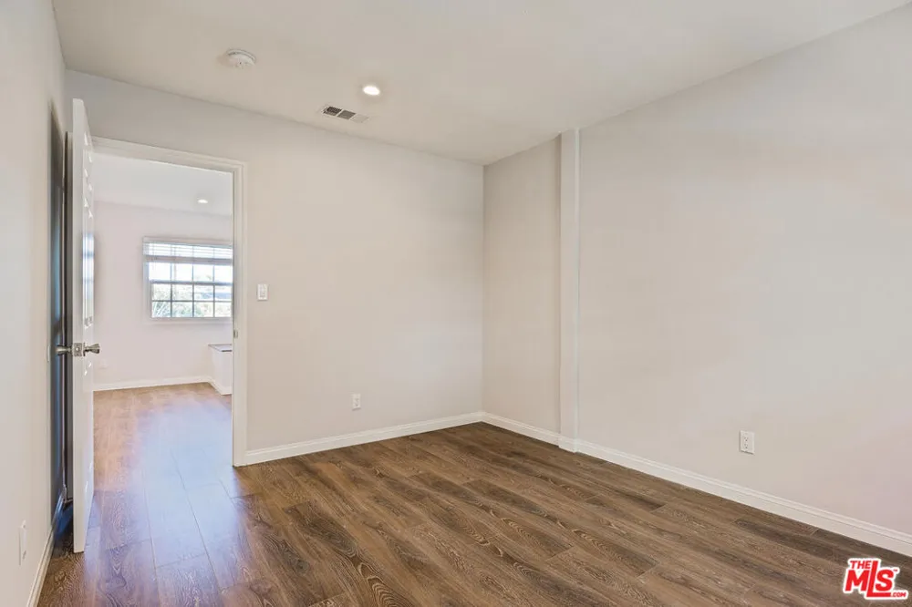 1112 Ocean Park Boulevard #D Santa Monica, CA 90405
