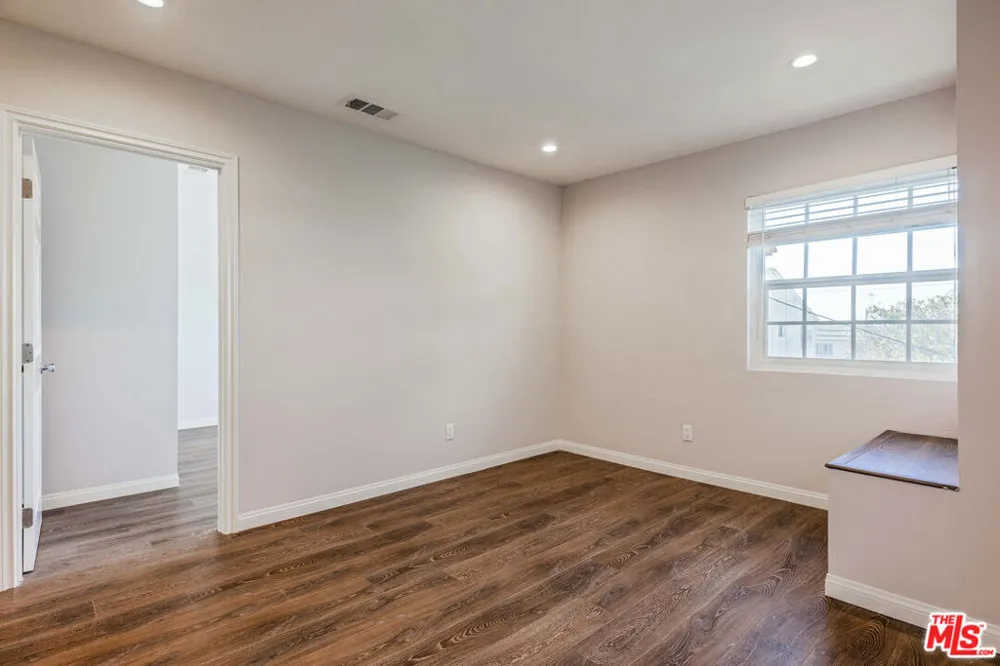 1112 Ocean Park Boulevard #D Santa Monica, CA 90405