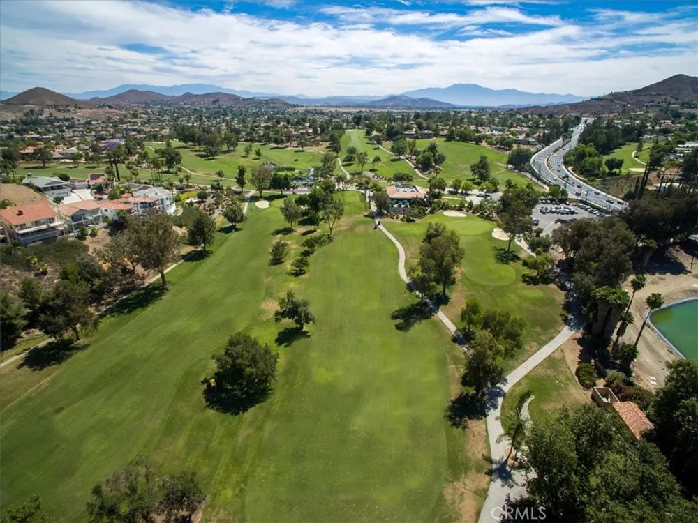 22570 Bass Place #1 Canyon Lake, CA 92587