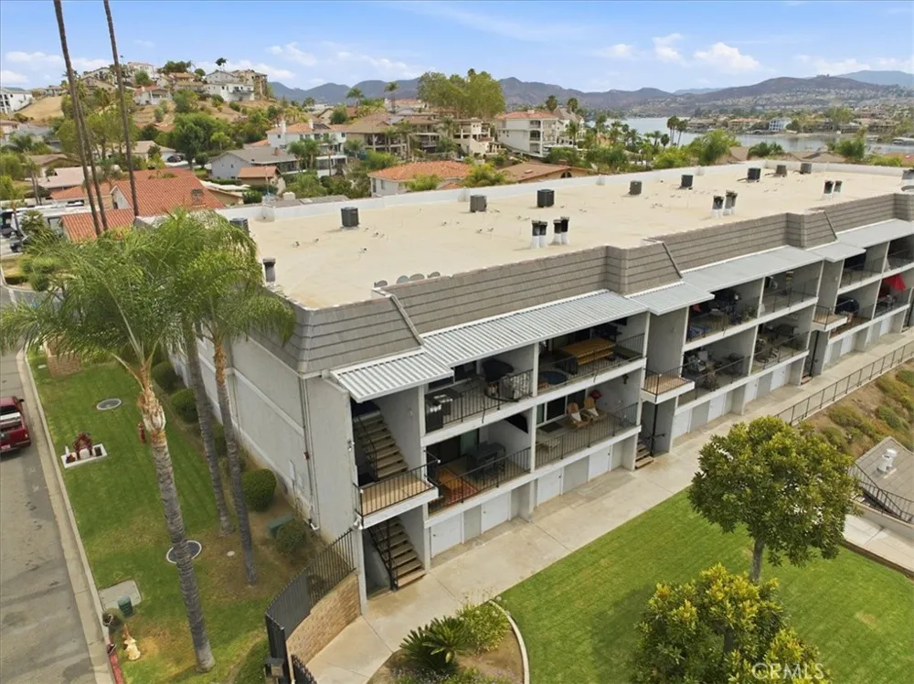 22570 Bass Place #1 Canyon Lake, CA 92587