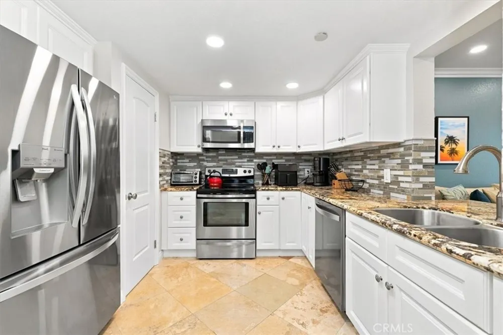 22570 Bass Place #1 Canyon Lake, CA 92587