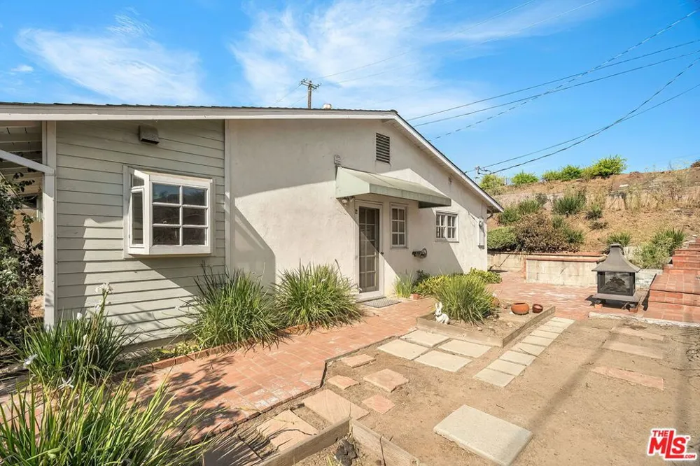 16801 W Sunset Boulevard Los Angeles, CA 90272