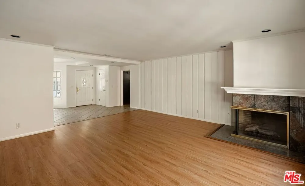 16801 W Sunset Boulevard Los Angeles, CA 90272