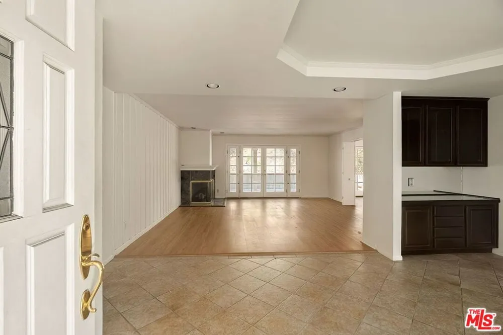 16801 W Sunset Boulevard Los Angeles, CA 90272