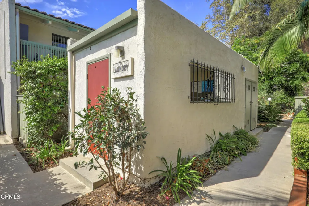 39 Dearborn Place #93 Goleta, CA 93117