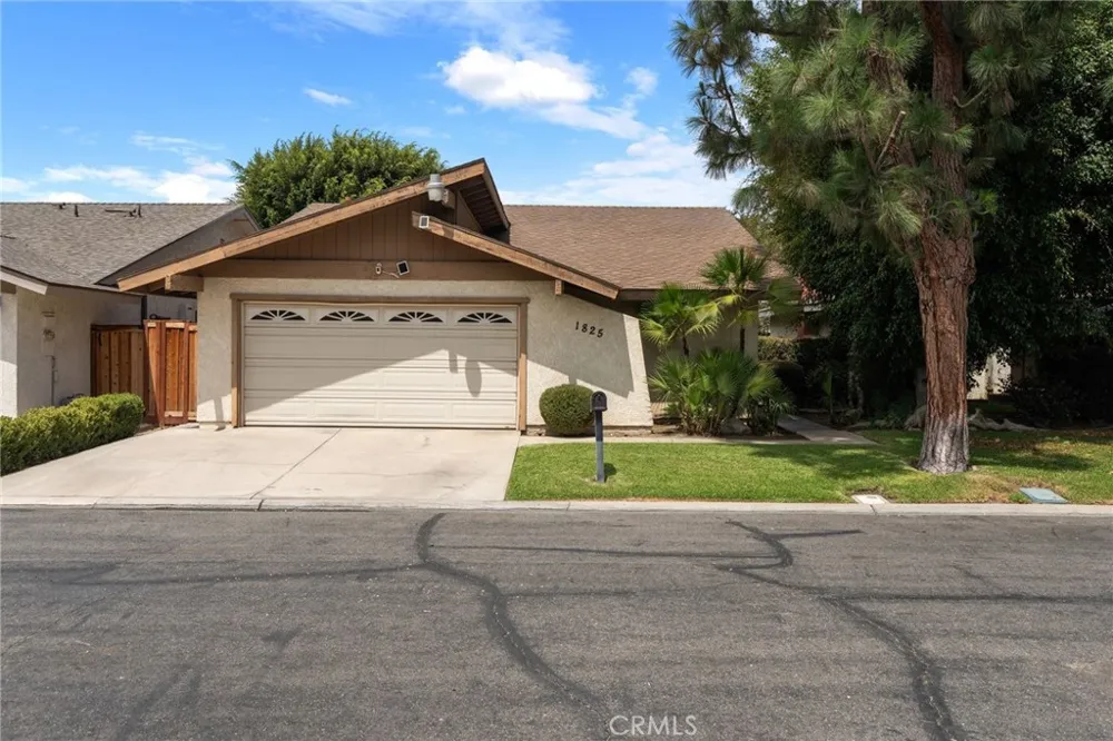 1825 W Las Palmas  Circle Orange, CA 92868