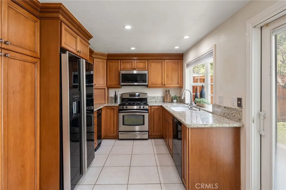 1825 W Las Palmas  Circle Orange, CA 92868