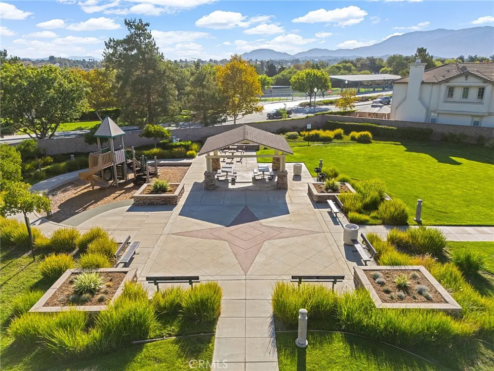 31574 Six Rivers Court Temecula, CA 92592