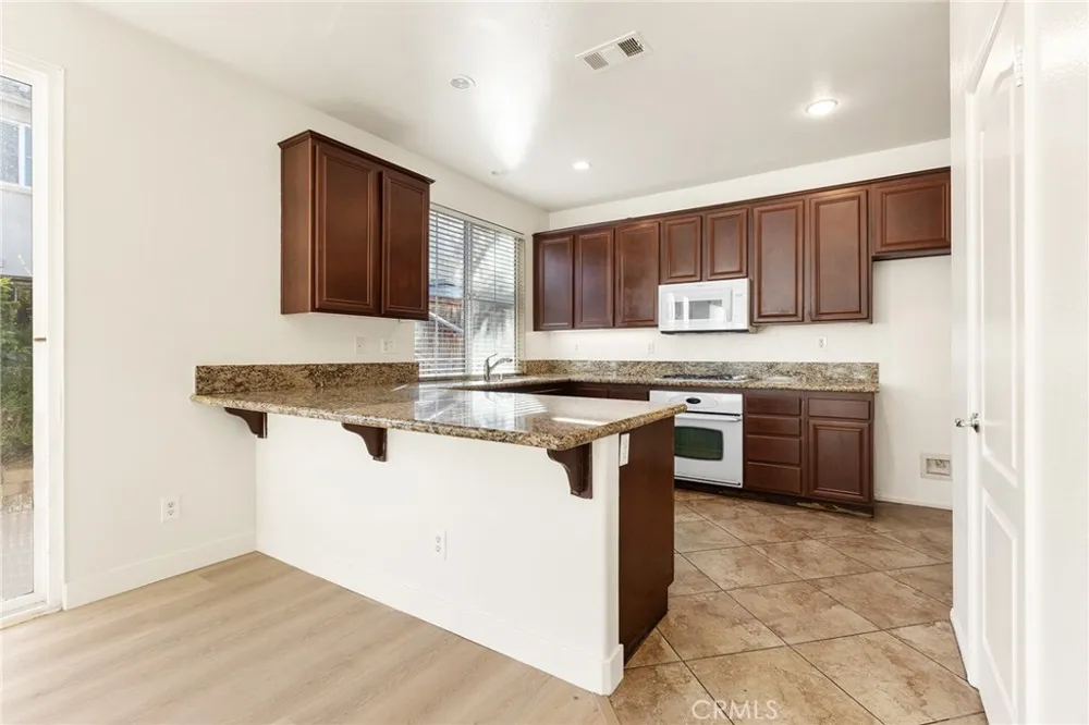 31574 Six Rivers Court Temecula, CA 92592