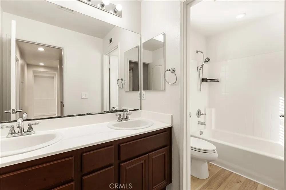 31574 Six Rivers Court Temecula, CA 92592